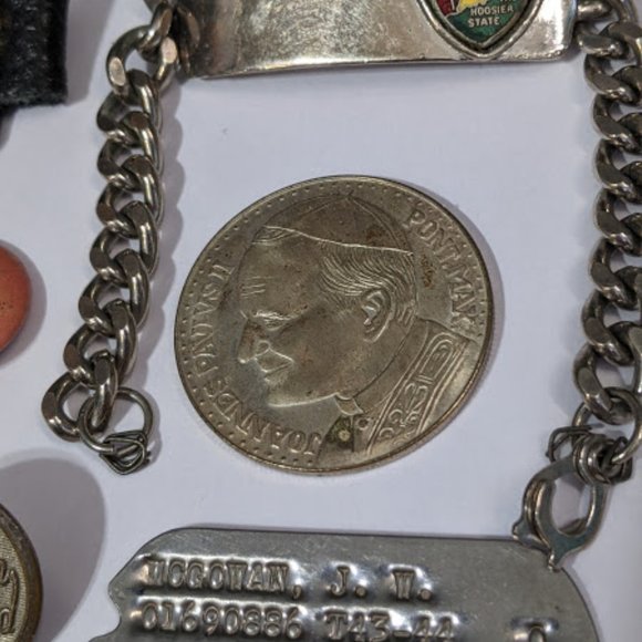 Vintage Junk Drawer Lot Jewelry & Bits For Crafts - Picture 10 of 12